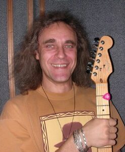 Пожелание Владимира Холстинина (группа «Ария»)