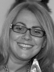 Елена Пинджоян (Непоседы) Елена Пинджоян (Непоседы)