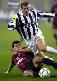 Каха Каладзе и Зинедин Зидан Каха Каладзе и Зинедин Зидан