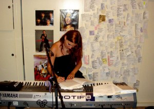 Певица Марина Ви Певица Марина Ви