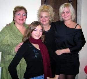 Яна Лысенко с Татьяной Назаровой, Татьяной Левкевич Яна Лысенко с Татьяной Назаровой, Татьяной Левкевич