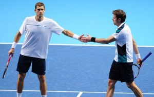 Теннисисты Максим Мирный и Даниэль Нестор Теннисисты Максим Мирный и Даниэль Нестор