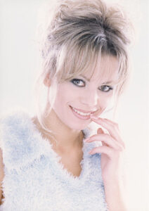 Певица Ирина Салтыкова Певица Ирина Салтыкова