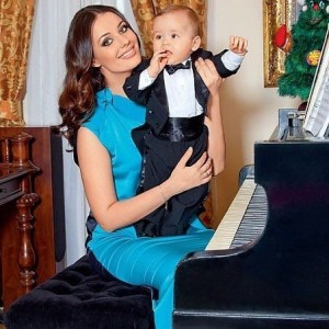 Оксана Федорова с сыном. Оксана Федорова с сыном. Православие, вера в Бога, благотворительность, помощь детям, семьям