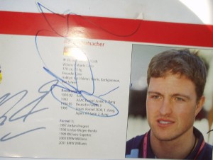 Автограф гонщика Ральфа Шумахера Автограф гонщика Ральфа Шумахера