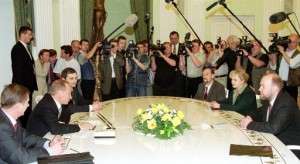 Владимир Путин и Элла Памфилова Владимир Путин и Элла Памфилова