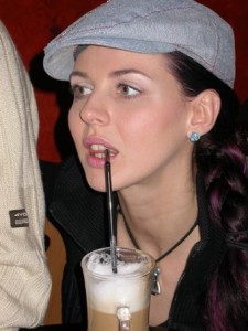 Певица Наташа Власова Певица Наташа Власова