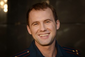 Актер Ричард Бондарев Актер театра и кино Ричард Бондарев, детский телеканал "Карусель", телепередача Волшебный Чуланчик, Бериляка учится читать, здоровый образ жизни, здоровье