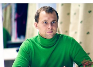 Актер Ричард Бондарев Актер театра и кино Ричард Бондарев, детский телеканал "Карусель", телепередача Волшебный Чуланчик, Бериляка учится читать, здоровый образ жизни, здоровье