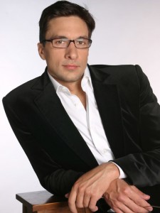 Актер Григорий Антипенко Актер Григорий Антипенко