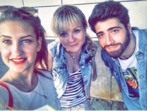 Инна Марфичева с друзьями Инна Марфичева с друзьями