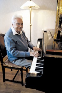 Композитор Евгений Крылатов Композитор Евгений Крылатов