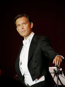 Олег Погудин