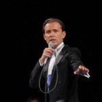 Олег Погудин. Эксклюзивное фото Светланы Фатьяновой с концерта. Олег Погудин. Эксклюзивное фото Светланы Фатьяновой с концерта.