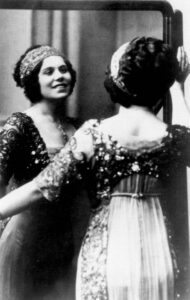 Надежда Плевицкая. Курский соловей