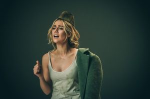 Юлия Паршута. "Месяц май" Юлия Паршута. "Месяц май"