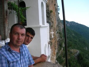 Вадим Грачев с другом. Острожский монастырь Вадим Грачев с другом. Острожский монастырь