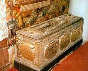 Рака с мощами святой Анны Кашинской Рака с мощами святой Анны Кашинской