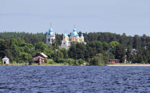 Приезжайте на Коневец!