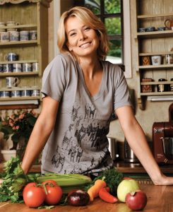 Юлия Высоцкая