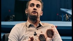 Кадр из фильма "Притяжение" Кадр из фильма "Притяжение"