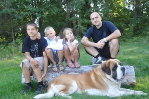 Захар Прилепин с детьми Захар Прилепин с детьми, семья