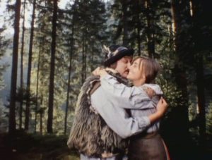 Кадр из фильма "Тени забытых предков"