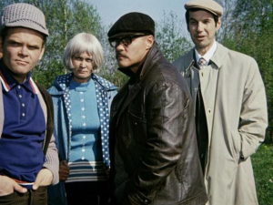 Кадр из фильма "Калина красная" Кадр из фильма "Калина красная"