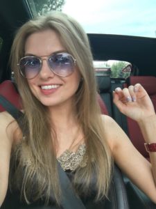 Телеведущая Ольга Паршина Телеведущая Ольга Паршина