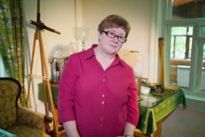 Правнучка Константина Эдуардовича Циолковского, заведующая домом-музеем Циолковского в Калуге - Елена Тимошенкова. Фото - Аркадий Дей. Правнучка Константина Эдуардовича Циолковского, заведующая домом-музеем Циолковского в Калуге - Елена Тимошенкова. Фото - Аркадий Дей.