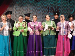 Народный фольклорный казачий ансамбль «Терцы». Республика Северная Осетия-Алания. Руководитель - заслуженный работник культуры Республики Северная Осетия-Алания Елена Чуркина. Народный фольклорный казачий ансамбль «Терцы». Республика Северная Осетия-Алания. Руководитель - заслуженный работник культуры Республики Северная Осетия-Алания Елена Чуркина.