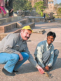 Почему в Индию принято ездить на полгода