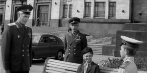 Кадр из фильма "Офицеры" Кадр из фильма "Офицеры"