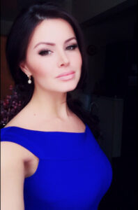 Ведущая прогноза погоды телеканала «Звезда» Рената Камалова Ведущая прогноза погоды телеканала «Звезда» Рената Камалова, хоккей, футбол, Чемпионат мира