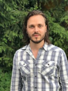 Джонатан Джексон после купания в источнике Серафима Саровского в окрестностях Дивеево. Джонатан Джексон после купания в источнике Серафима Саровского в окрестностях Дивеево.