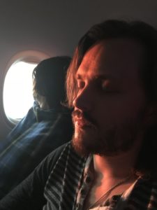 Джонатан Джексон в самолёте. Возвращение из Минеральных вод в Москву. Джонатан Джексон в самолёте. Возвращение из Минеральных вод в Москву.