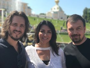 Джонатан и Элиза Джексоны, Вадим Грачев в Петергофе. Джонатан и Элиза Джексоны, Вадим Грачев в Петергофе.