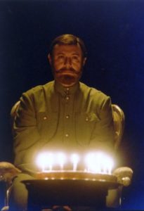 Актер Юрий Соломин в роли императора Николая II Актер Юрий Соломин в роли императора Николая II