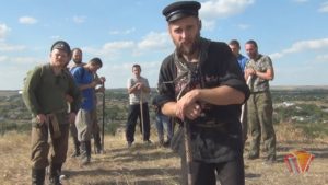 Денис Антипов, атаман артели кулачных бойцов «Буза» из Череповца. Денис Антипов, атаман артели кулачных бойцов «Буза» из Череповца.