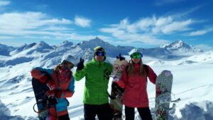 Александра Корчагина с друзьями. Эльбрус. Александра Корчагина с друзьями. Эльбрус.