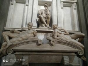 Скульптуры Микеланджело из Капеллы Медичи. “Закат и рассвет”. Скульптуры Микеланджело из Капеллы Медичи. “Закат и рассвет”.