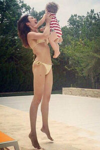 Ольга Куриленко с сыном Ольга Куриленко с сыном