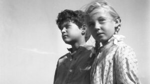 Денис Кмит, кадр из фильма "Цыган" Денис Кмит, кадр из фильма "Цыган"