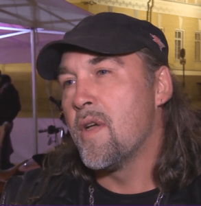 Илья Тарасов - председатель логова. Илья Тарасов - председатель логова.