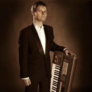 Композитор из Киева Максим Абакумов рассказал о своей жизни и творчестве (Часть 1)