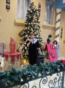 Лариса Прозорова декламирует свои стихотворения. Лариса Прозорова декламирует свои стихотворения.