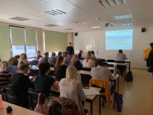 Вадим Грачев в Эстонии, лекция на английском. Вадим Грачев в Эстонии, лекция на английском.