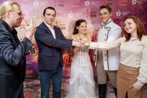 Предложение руки и сердца на мюзикле "Алые паруса" Предложение руки и сердца на мюзикле "Алые паруса"