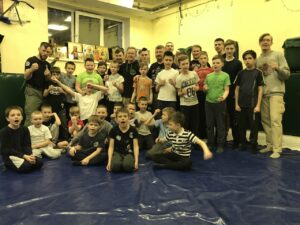 Г.Н. Базлов после занятия с молодежью. Череповецкая артель кулачных бойцов Буза.