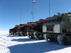 Санно-гусеничный поезд Санно-гусеничный поезд